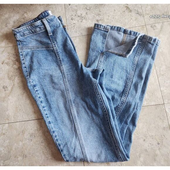 Maurices Denim - 42 Maurices Edgely high rise flare wide leg pieced jeans w/slit light wash